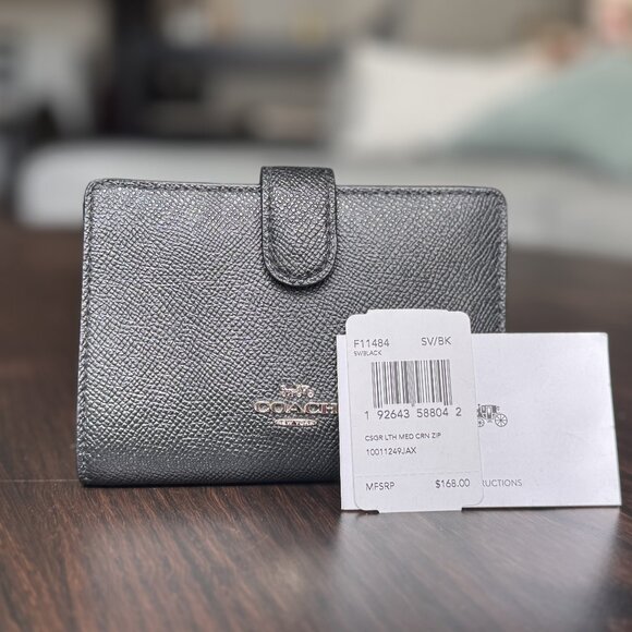 Coach - Crossgrain Leather Medium Corner Zip Wallet - Black - Picture 2 of 7